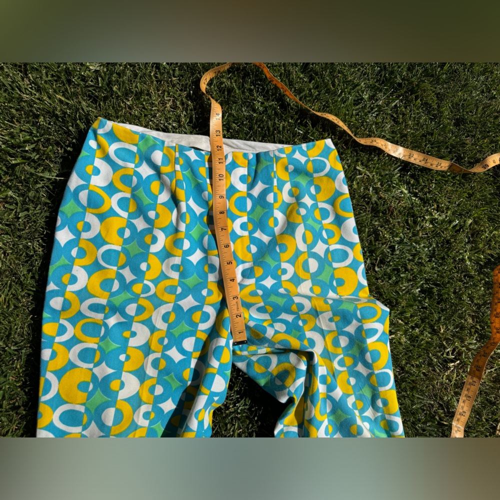 60s Vintage Green White and Blue Geometric Circle Print Kick Flares - Picture 8 of 9